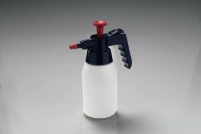 MOTUL Plastic pressure sprayer - 3 bars 0.9 liters