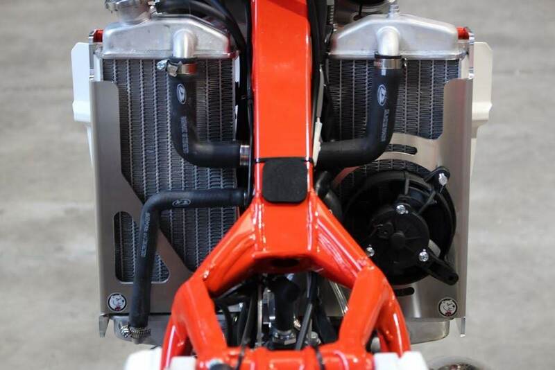 AXP Aluminum radiator protector - Beta RR250/300