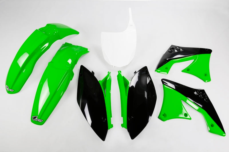 UFO Plastic kit OEM kleur groen/zwart Kawasaki KX250F