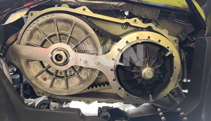 IRON BALTIC blokkeergereedschap variator - CFMOTO CVTECH