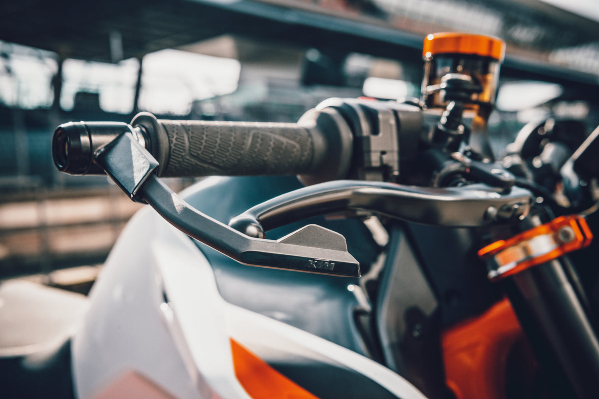 Brake lever protection 690-1390 R2R (1290 DUKE, ENDURO, SMC, SUPERDUKE, SUPERMOTO) 07-24