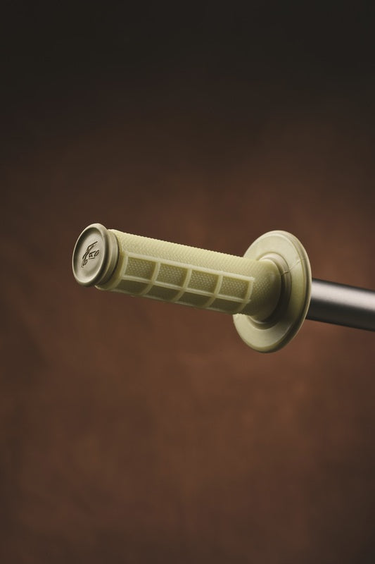 RENTHAL Dual kevlar handvatten Half Waffle