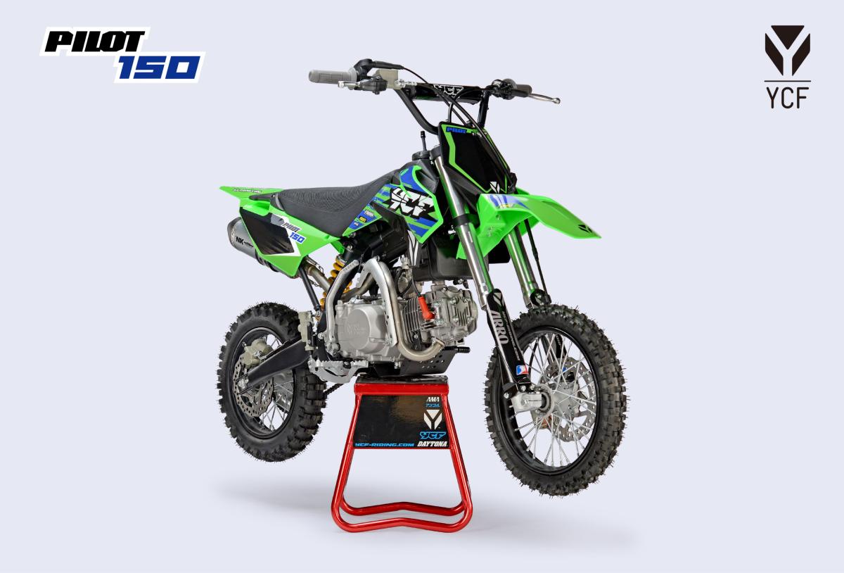 YCF PILOT 150 GROEN